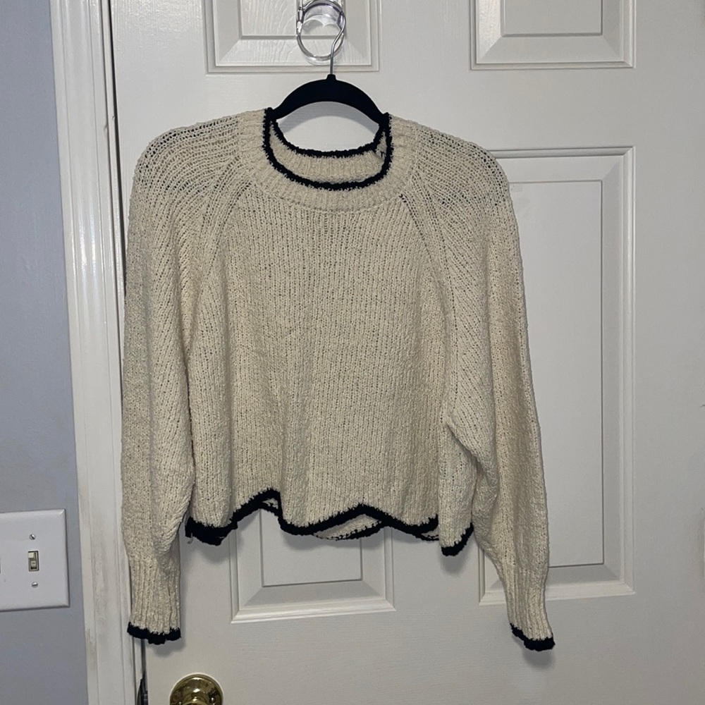 Zara crop Knit Sweater in Size S